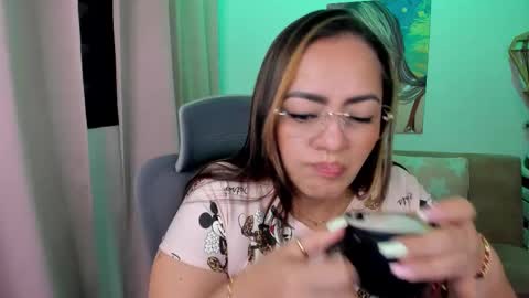 Mariana Lopez online show from March 16, 2026, 12:49 am