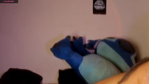 mariana williams online show from February 1, 2025, 2:47 am