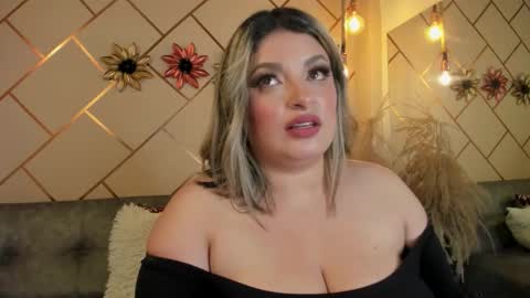 marianeporter online show from November 16, 2025, 12:49 am