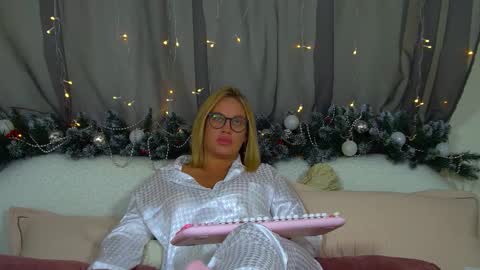 Maria online show from December 3, 2025, 6:54 am