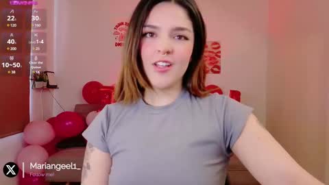 mariangeel_ online show from February 24, 2025, 5:09 pm