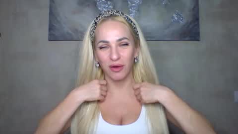 marianna1977 online show from March 11, 2025, 11:37 pm