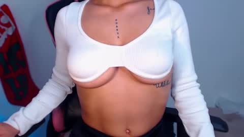 M A R I A N E online show from January 2, 2025, 9:11 am