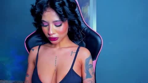 M A R I A N E online show from January 20, 2025, 4:10 am