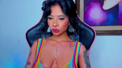 M A R I A N E online show from January 21, 2025, 5:16 am