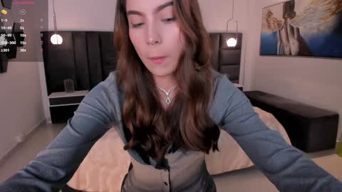 Marianne  online show from February 7, 2025, 9:48 pm