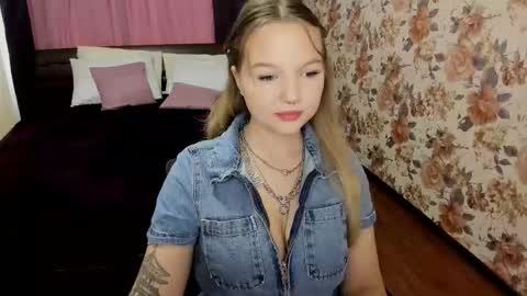 Snapshot of mariarobinsone chatting on September 29, 2025, 5:12 am mariarobinsone online show from September 29, 2025, 5:12 am