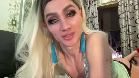 Snapshot of maridekoks chatting on February 26, 2025, 7:27 pm Mari online show from February 26, 2025, 7:27 pm