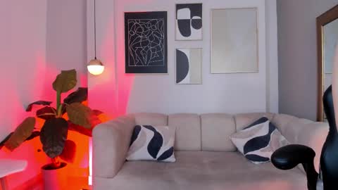 Snapshot of marie_bass chatting on February 18, 2026, 12:56 pm marie_bass online show from February 18, 2026, 12:56 pm