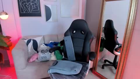 Snapshot of marie_bass chatting on February 20, 2026, 1:11 pm marie_bass online show from February 20, 2026, 1:11 pm