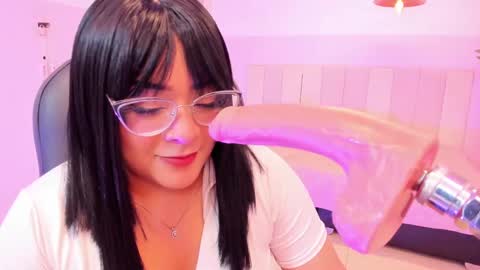 Marie online show from December 13, 2024, 4:00 am