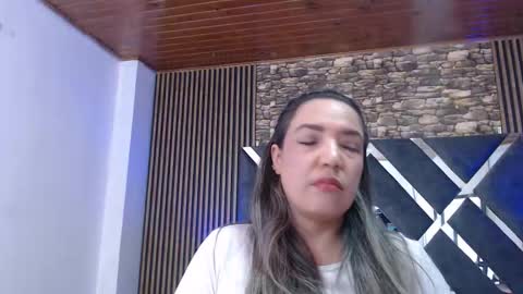 marie_hss online show from November 13, 2025, 7:46 pm