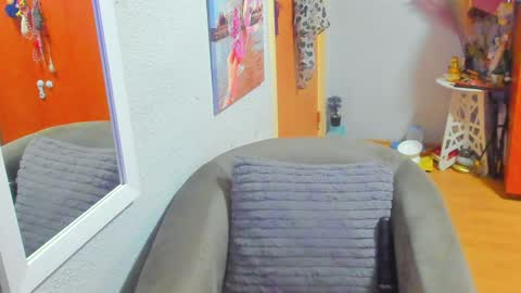 Snapshot of marie_marie03 chatting on February 5, 2025, 9:46 am Marie   online show from February 5, 2025, 9:46 am