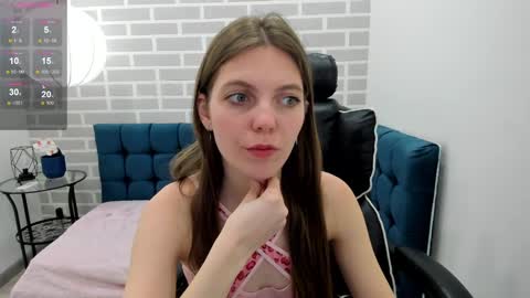 Snapshot of marie_reyes_ chatting on February 23, 2025, 7:44 am Mary 3 online show from February 23, 2025, 7:44 am
