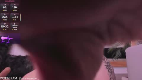 Snapshot of mariee_rosee chatting on November 21, 2025, 12:43 am Mary online show from November 21, 2025, 12:43 am