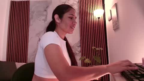 Snapshot of mariejane2 chatting on November 30, 2025, 6:23 pm Im Marie Jane online show from November 30, 2025, 6:23 pm