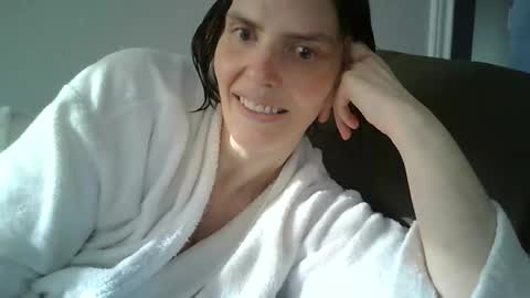 Mariejojo online show from November 19, 2025, 3:45 pm