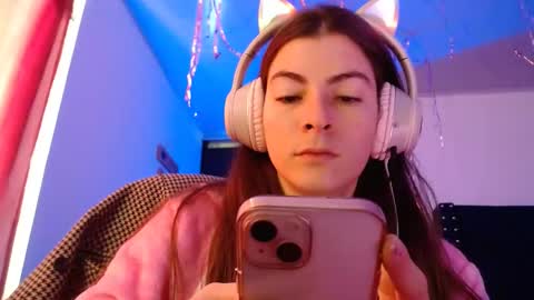 Snapshot of mariel_sins21 chatting on January 1, 2025, 2:42 pm Mariie online show from January 1, 2025, 2:42 pm