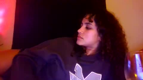 mariguimajf online show from September 13, 2025, 10:09 pm