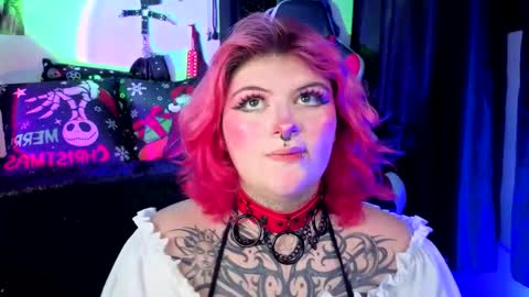 mariiana_velezz online show from December 3, 2025, 11:14 pm