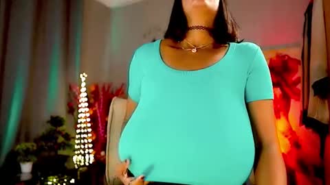 Snapshot of mariicha chatting on March 1, 2025, 9:18 am Nikita - Scroll down and read my bio please. New Pictures in Bio online show from March 1, 2025, 9:18 am