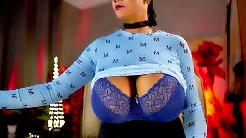 Snapshot of mariicha chatting on October 1, 2025, 10:38 pm Nikita - Scroll down and read my bio please. New Pictures in Bio online show from October 1, 2025, 10:38 pm