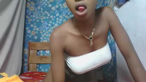 Snapshot of marinagold69 chatting on May 12, 2026, 4:15 pm marinagold69 online show from May 12, 2026, 4:15 pm