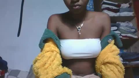 Snapshot of marinagold69 chatting on May 16, 2026, 1:46 am marinagold69 online show from May 16, 2026, 1:46 am
