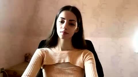 Anny online show from June 21, 2026, 7:33 am
