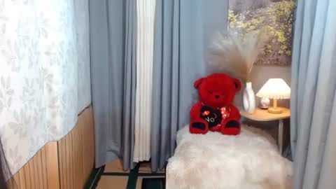 LEAH online show from March 4, 2026, 10:38 pm