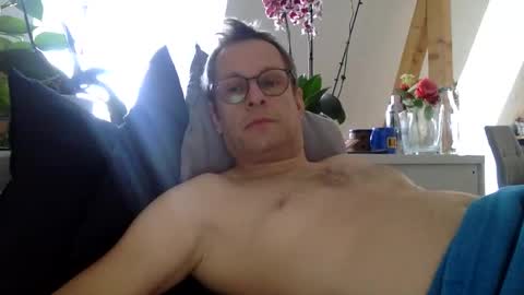 Snapshot of mark32571 chatting on March 11, 2025, 7:48 am Little Mark online show from March 11, 2025, 7:48 am