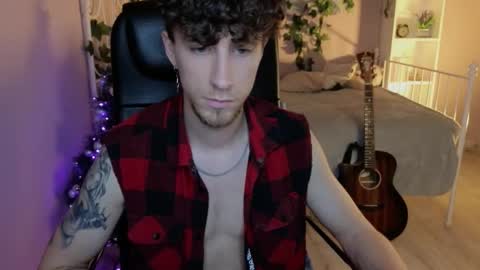 mark_caron online show from December 22, 2025, 4:09 am