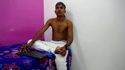 mark_latin18 online show from February 7, 2025, 12:50 pm