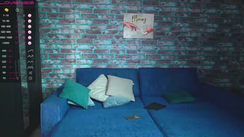 Snapshot of mark_normal chatting on February 6, 2025, 4:10 am Mark online show from February 6, 2025, 4:10 am