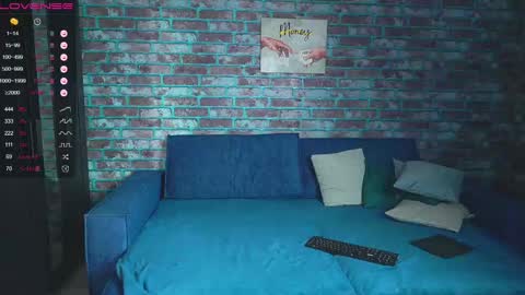 Snapshot of mark_normal chatting on February 21, 2025, 1:00 pm Mark online show from February 21, 2025, 1:00 pm