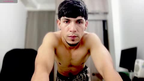 Snapshot of mark_rut chatting on March 6, 2025, 2:19 am MODEL Mark Rut online show from March 6, 2025, 2:19 am