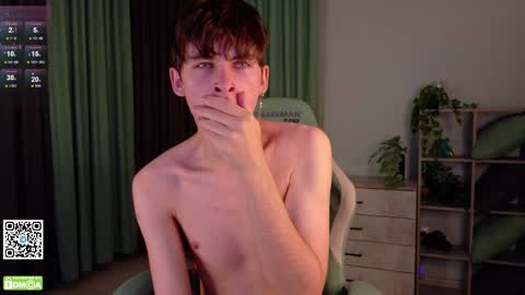 Mark online show from November 3, 2025, 5:36 pm