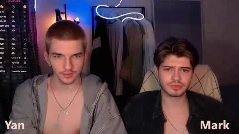 Snapshot of mark_sun chatting on November 22, 2025, 8:19 pm Mark online show from November 22, 2025, 8:19 pm