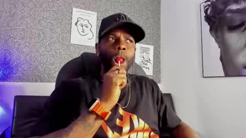 Snapshot of mark_vega chatting on February 20, 2026, 4:31 am Mark online show from February 20, 2026, 4:31 am