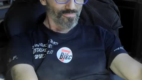 markazzo1 online show from December 19, 2024, 2:56 am