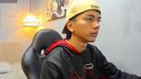 markbowie online show from November 23, 2025, 12:27 pm