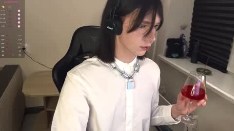 Snapshot of markcarthy chatting on October 31, 2025, 4:52 pm Mark online show from October 31, 2025, 4:52 pm