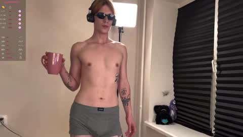 Snapshot of markcarthy chatting on November 15, 2025, 5:20 pm Mark online show from November 15, 2025, 5:20 pm