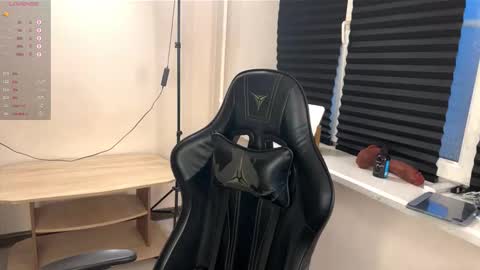 Snapshot of markcarthy chatting on December 20, 2025, 2:02 pm Mark online show from December 20, 2025, 2:02 pm