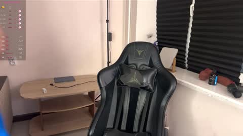 Snapshot of markcarthy chatting on December 21, 2025, 2:35 pm Mark online show from December 21, 2025, 2:35 pm