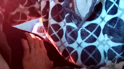 markinhobro online show from April 12, 2026, 11:10 pm