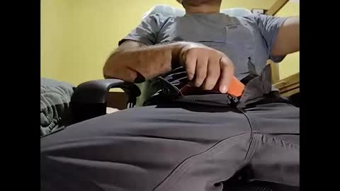 markoanto35 online show from February 2, 2025, 4:48 am