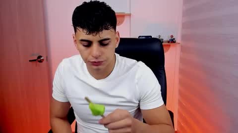 MARK online show from February 8, 2026, 8:01 pm