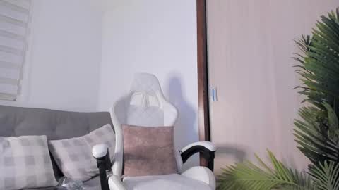 markus... Y online show from December 14, 2024, 11:01 pm