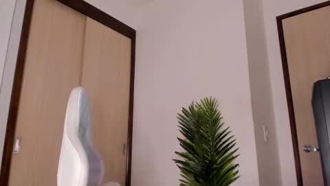 markus... Y online show from February 12, 2025, 1:09 am